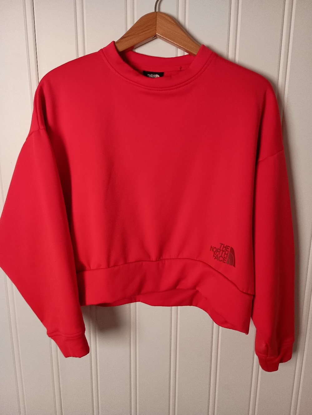 The North Face- Bright Red Cropped Sweatshirt- Size L